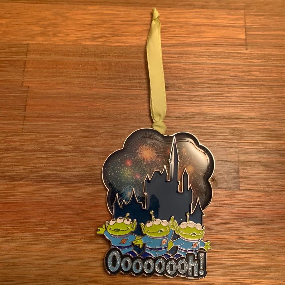 Disney Green Alien Oooooh Ornament